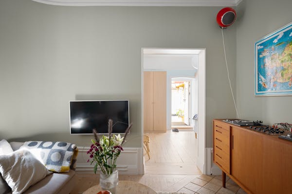 Entertainment Wall Unit